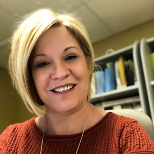 Meet your Posher, Debbie